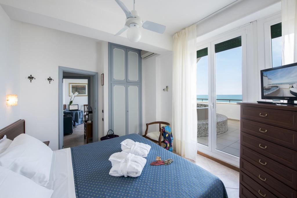 סן בנדטו דל טרנטו Grand Hotel Excelsior מראה חיצוני תמונה