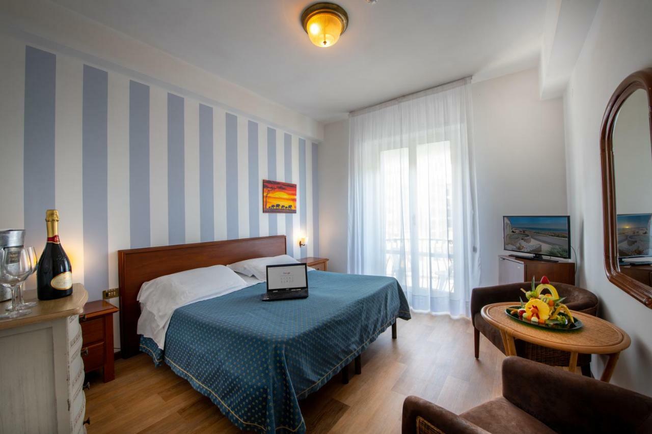 סן בנדטו דל טרנטו Grand Hotel Excelsior מראה חיצוני תמונה