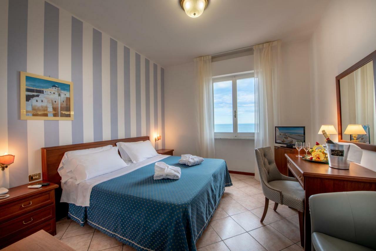 סן בנדטו דל טרנטו Grand Hotel Excelsior מראה חיצוני תמונה