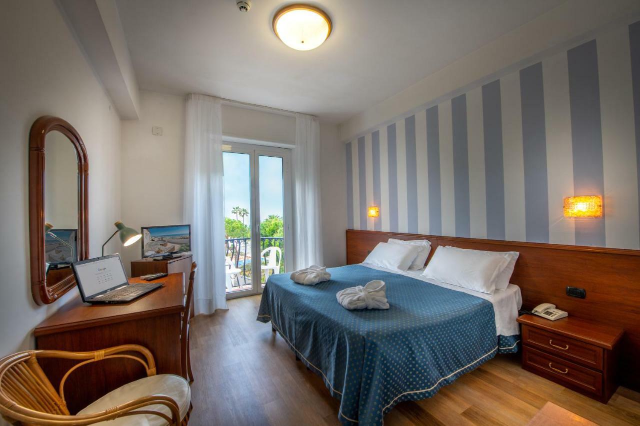 סן בנדטו דל טרנטו Grand Hotel Excelsior מראה חיצוני תמונה